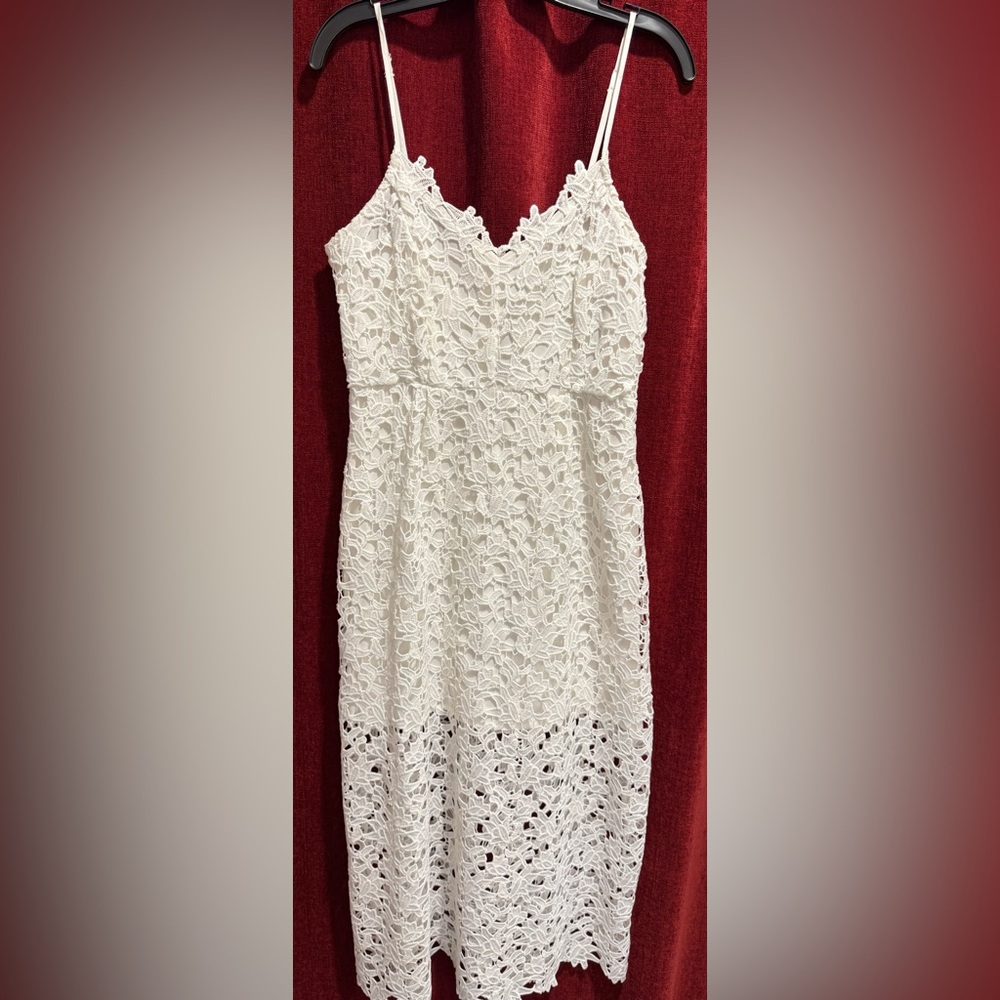 Elegant White Lace Dress